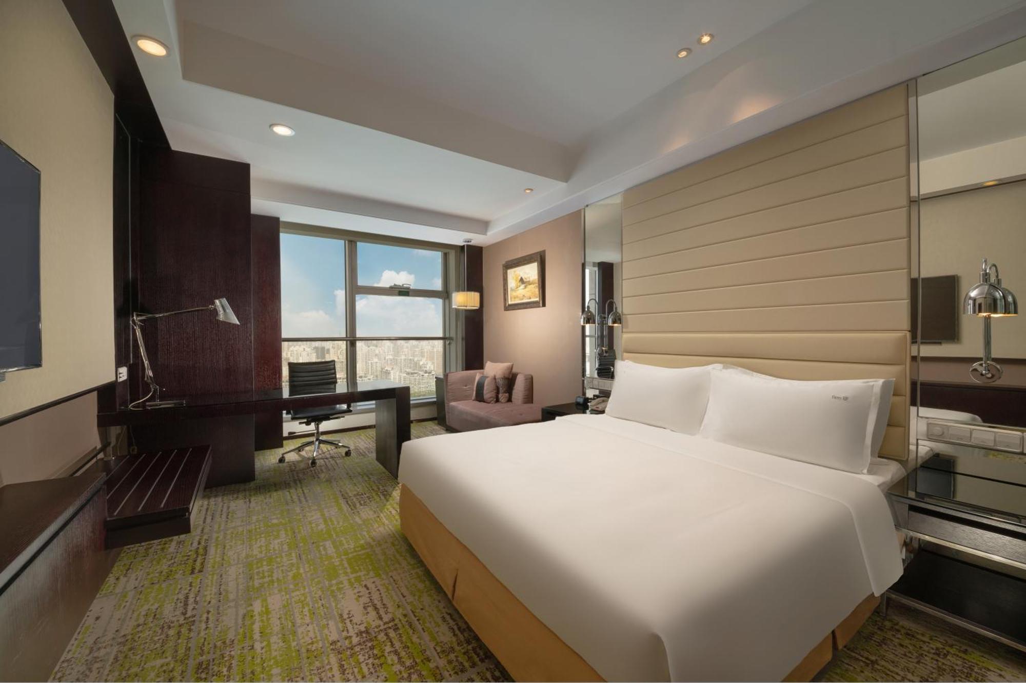 Holiday Inn Beijing Focus Square By Ihg Экстерьер фото